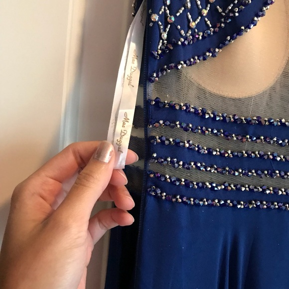 *Like New* Mac Duggal Prom Dress - Picture 5 of 6